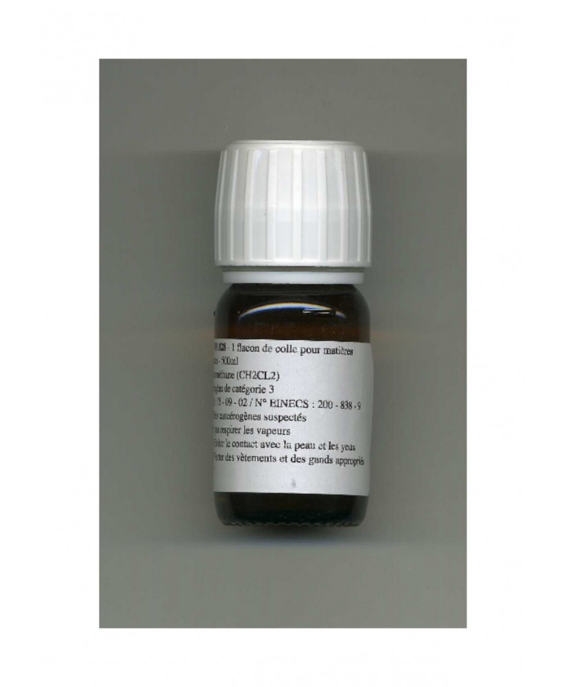 flacon de colle solvante pour plastique - 30ml ( 701012 ) flacon de colle solvante pour plastique - 30ml ( 701012 )